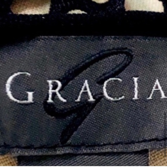 GRACIA cropped top with multiple mesh sleeves - Picture 6 of 11